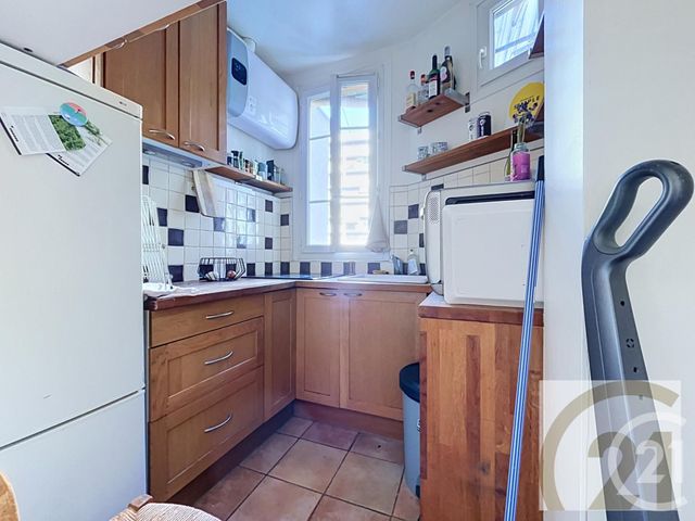 Appartement F2 à vendre - 2 pièces - 38.59 m2 - PARIS - 75018 - ILE-DE-FRANCE - Century 21 Joffrin Immobilier