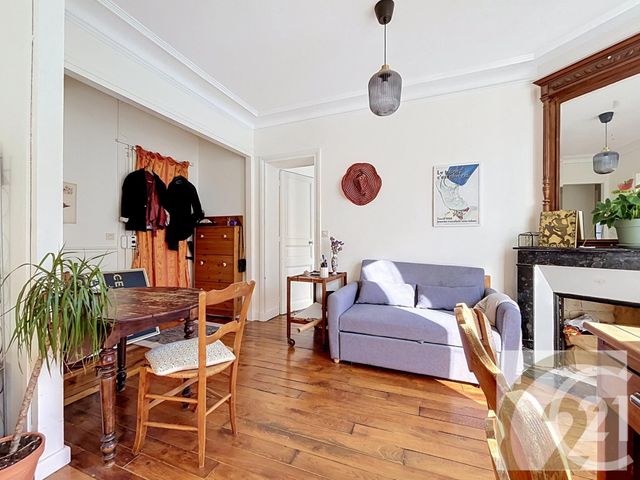Appartement F2 à vendre - 2 pièces - 38.59 m2 - PARIS - 75018 - ILE-DE-FRANCE - Century 21 Joffrin Immobilier