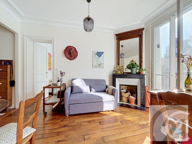 Appartement F2 à vendre - 2 pièces - 38.59 m2 - PARIS - 75018 - ILE-DE-FRANCE - Century 21 Joffrin Immobilier