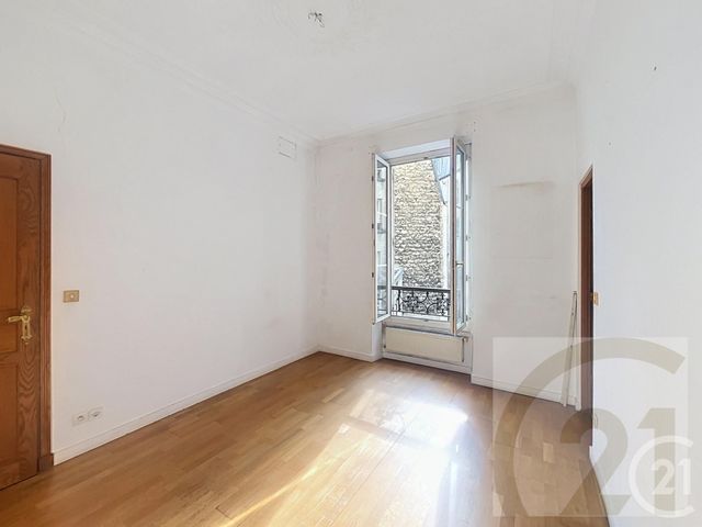 Appartement à vendre - 3 pièces - 75.09 m2 - PARIS - 75018 - ILE-DE-FRANCE - Century 21 Joffrin Immobilier