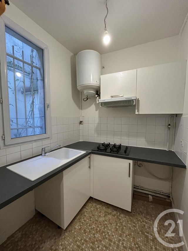 Appartement F2 à louer - 2 pièces - 31.34 m2 - PARIS - 75018 - ILE-DE-FRANCE - Century 21 Joffrin Immobilier