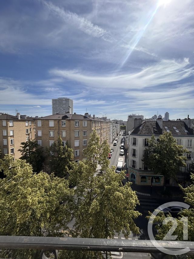 Appartement T2 à louer - 2 pièces - 43.53 m2 - PARIS - 75018 - ILE-DE-FRANCE - Century 21 Joffrin Immobilier