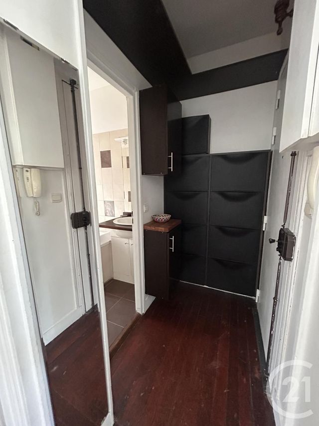 Appartement T2 à louer - 2 pièces - 43.53 m2 - PARIS - 75018 - ILE-DE-FRANCE - Century 21 Joffrin Immobilier