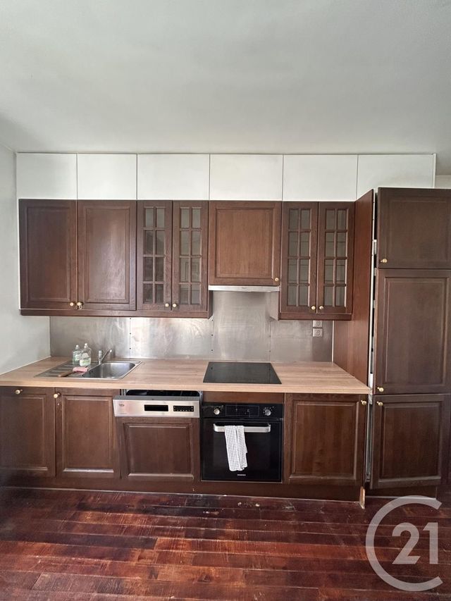 Appartement T2 à louer - 2 pièces - 43.53 m2 - PARIS - 75018 - ILE-DE-FRANCE - Century 21 Joffrin Immobilier