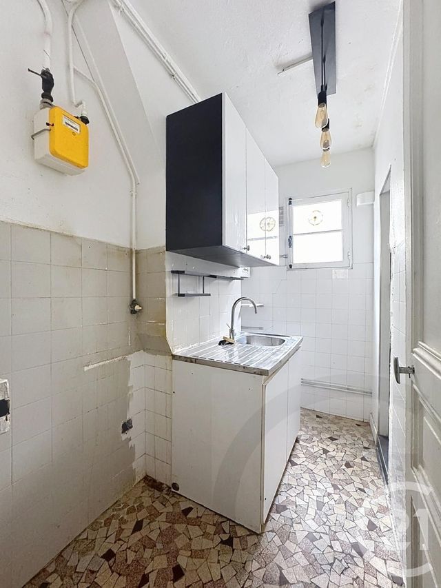 Appartement F2 à vendre - 2 pièces - 29.37 m2 - PARIS - 75018 - ILE-DE-FRANCE - Century 21 Joffrin Immobilier