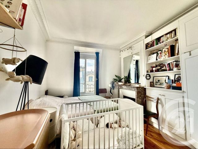 Appartement F2 à vendre - 2 pièces - 45.0 m2 - PARIS - 75018 - ILE-DE-FRANCE - Century 21 Joffrin Immobilier