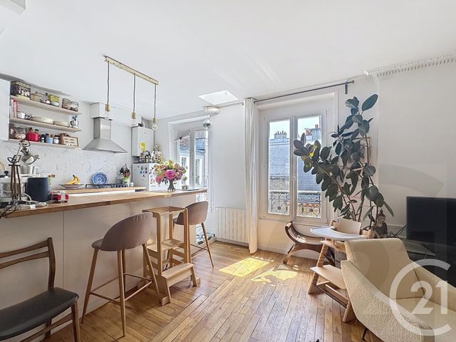 Appartement F2 à vendre - 2 pièces - 45.0 m2 - PARIS - 75018 - ILE-DE-FRANCE - Century 21 Joffrin Immobilier