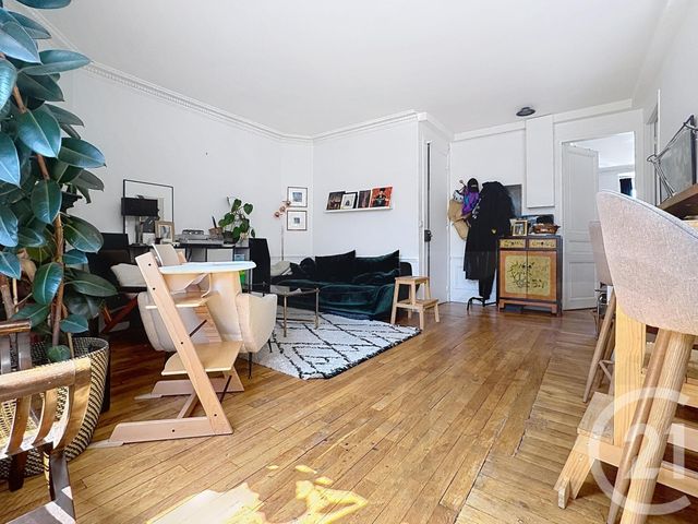 Appartement F2 à vendre - 2 pièces - 45.0 m2 - PARIS - 75018 - ILE-DE-FRANCE - Century 21 Joffrin Immobilier