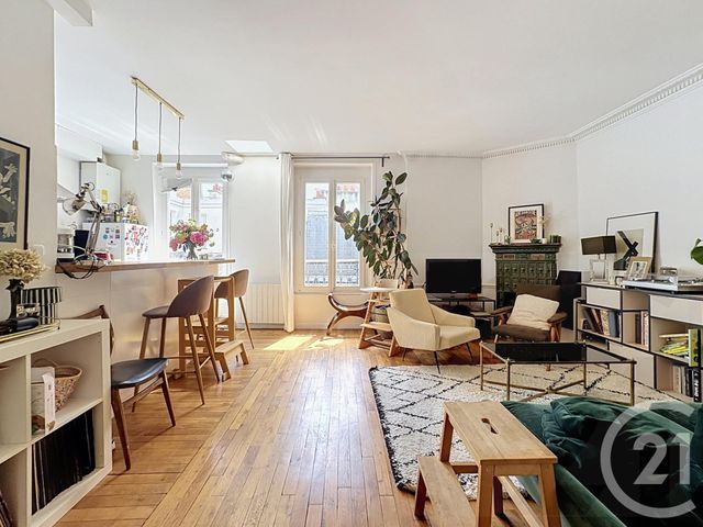 Appartement F2 à vendre - 2 pièces - 45.0 m2 - PARIS - 75018 - ILE-DE-FRANCE - Century 21 Joffrin Immobilier