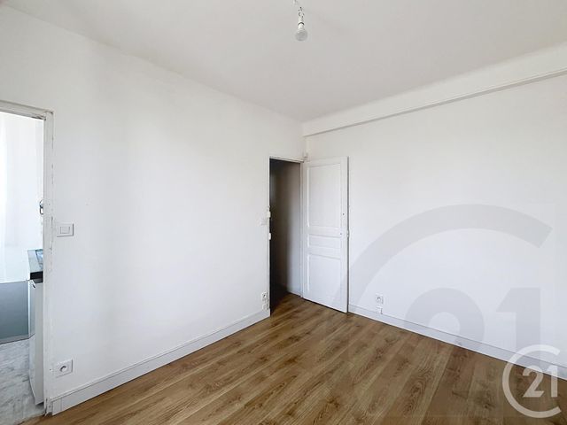 Appartement F1 à vendre - 1 pièce - 15.0 m2 - AUBERVILLIERS - 93 - ILE-DE-FRANCE - Century 21 Joffrin Immobilier