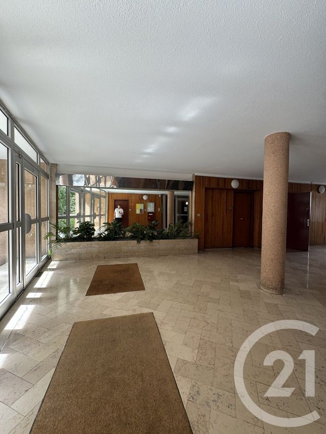Appartement F2 à vendre - 2 pièces - 39.0 m2 - PARIS - 75018 - ILE-DE-FRANCE - Century 21 Joffrin Immobilier