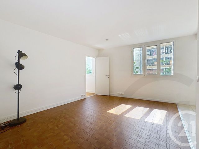Appartement F2 à vendre - 2 pièces - 39.0 m2 - PARIS - 75018 - ILE-DE-FRANCE - Century 21 Joffrin Immobilier