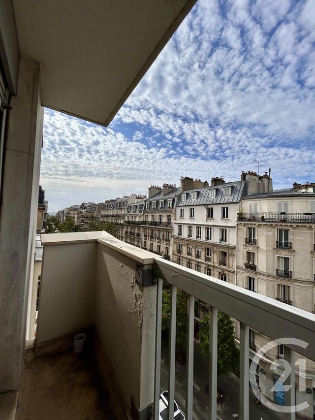Appartement F2 à louer - 2 pièces - 46.07 m2 - PARIS - 75018 - ILE-DE-FRANCE - Century 21 Joffrin Immobilier