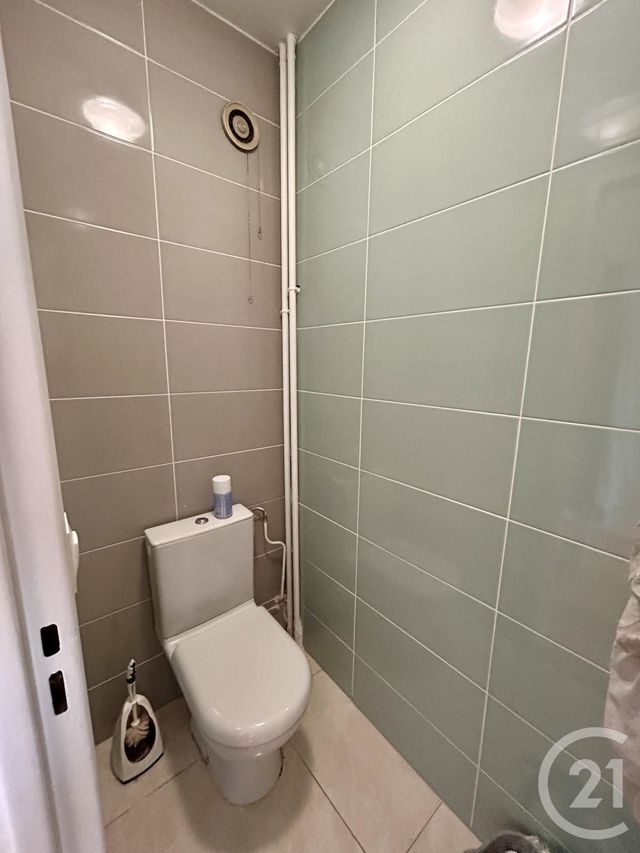 Appartement F2 à louer - 2 pièces - 46.07 m2 - PARIS - 75018 - ILE-DE-FRANCE - Century 21 Joffrin Immobilier