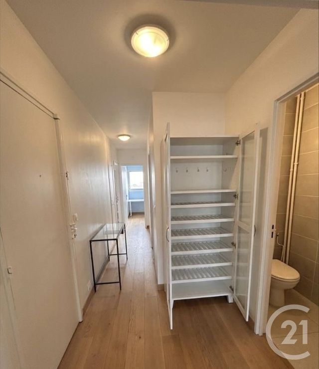 Appartement F2 à louer - 2 pièces - 46.07 m2 - PARIS - 75018 - ILE-DE-FRANCE - Century 21 Joffrin Immobilier