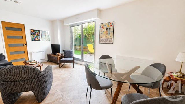 Appartement F3 à vendre - 3 pièces - 65.0 m2 - PARIS - 75018 - ILE-DE-FRANCE - Century 21 Joffrin Immobilier