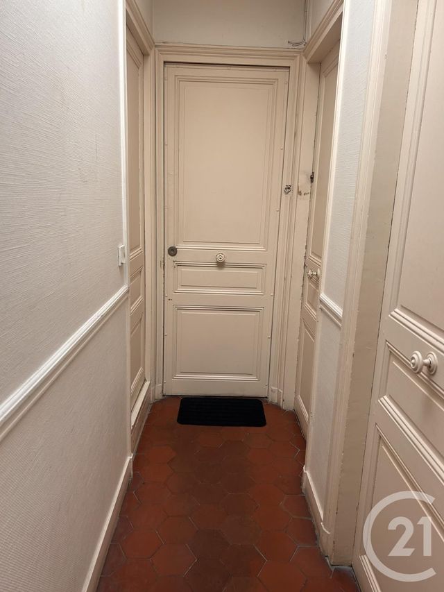Appartement F1 à louer - 1 pièce - 17.4 m2 - PARIS - 75018 - ILE-DE-FRANCE - Century 21 Joffrin Immobilier