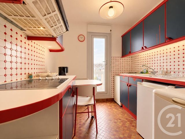 Appartement F2 à vendre - 3 pièces - 61.0 m2 - PARIS - 75018 - ILE-DE-FRANCE - Century 21 Joffrin Immobilier