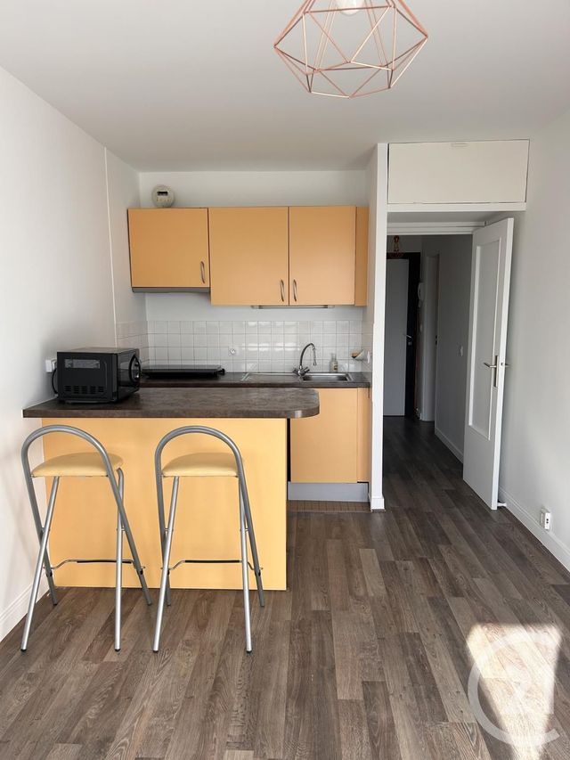 Appartement F1 à louer - 1 pièce - 25.67 m2 - PARIS - 75018 - ILE-DE-FRANCE - Century 21 Joffrin Immobilier