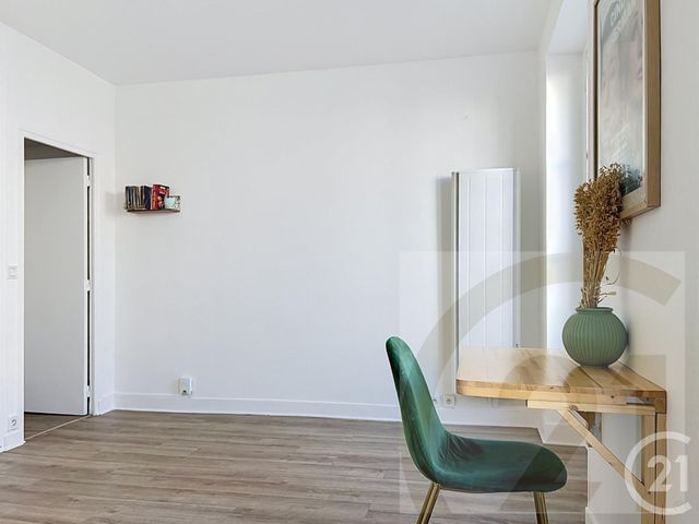 Appartement Studio à vendre - 1 pièce - 25.57 m2 - PARIS - 75018 - ILE-DE-FRANCE - Century 21 Joffrin Immobilier