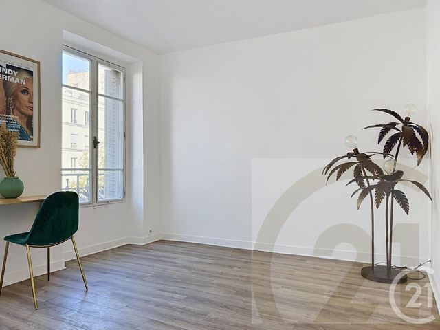 Appartement Studio à vendre - 1 pièce - 25.57 m2 - PARIS - 75018 - ILE-DE-FRANCE - Century 21 Joffrin Immobilier