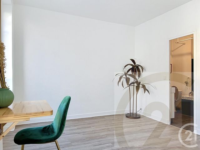 Appartement Studio à vendre - 1 pièce - 25.57 m2 - PARIS - 75018 - ILE-DE-FRANCE - Century 21 Joffrin Immobilier