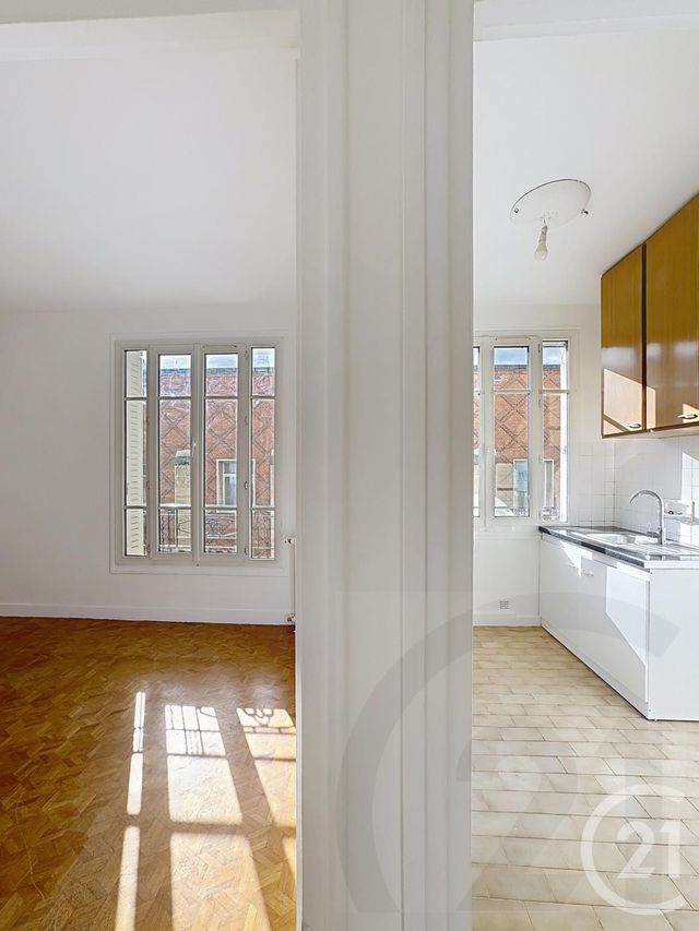Appartement F3 à vendre - 3 pièces - 47.11 m2 - PARIS - 75018 - ILE-DE-FRANCE - Century 21 Joffrin Immobilier