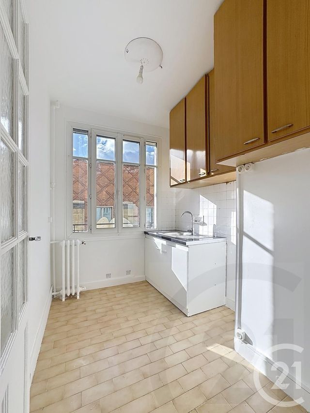 Appartement F3 à vendre - 3 pièces - 47.11 m2 - PARIS - 75018 - ILE-DE-FRANCE - Century 21 Joffrin Immobilier