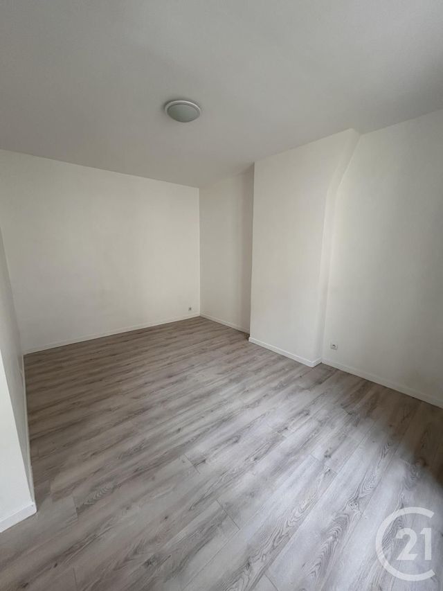 Appartement F2 à louer - 2 pièces - 26.95 m2 - PARIS - 75018 - ILE-DE-FRANCE - Century 21 Joffrin Immobilier