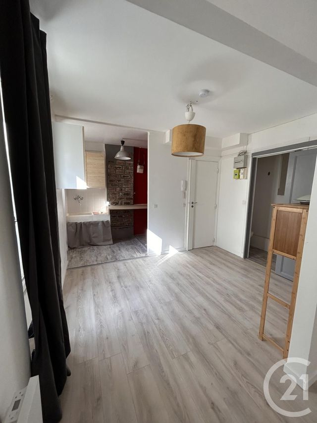 Appartement F2 à louer - 2 pièces - 26.95 m2 - PARIS - 75018 - ILE-DE-FRANCE - Century 21 Joffrin Immobilier