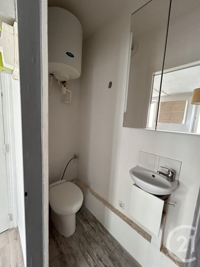 Appartement F2 à louer - 2 pièces - 26.95 m2 - PARIS - 75018 - ILE-DE-FRANCE - Century 21 Joffrin Immobilier
