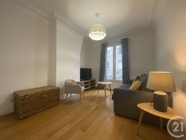 Appartement F2 à louer - 2 pièces - 36.5 m2 - PARIS - 75018 - ILE-DE-FRANCE - Century 21 Joffrin Immobilier