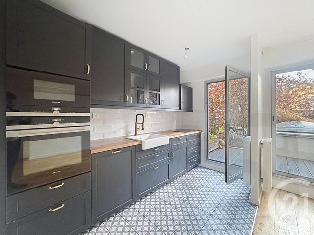 Appartement F3 à vendre - 3 pièces - 66.0 m2 - PARIS - 75018 - ILE-DE-FRANCE - Century 21 Joffrin Immobilier