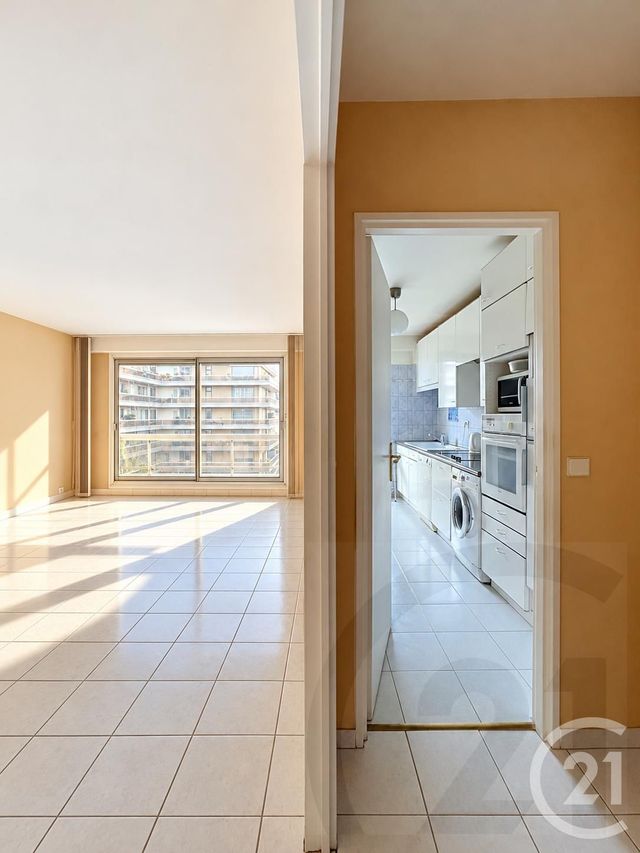Appartement F3 à vendre - 3 pièces - 71.0 m2 - PARIS - 75018 - ILE-DE-FRANCE - Century 21 Joffrin Immobilier